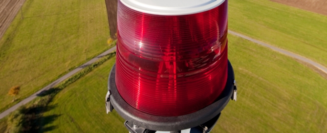 non-compliant aircraft obstruction lights